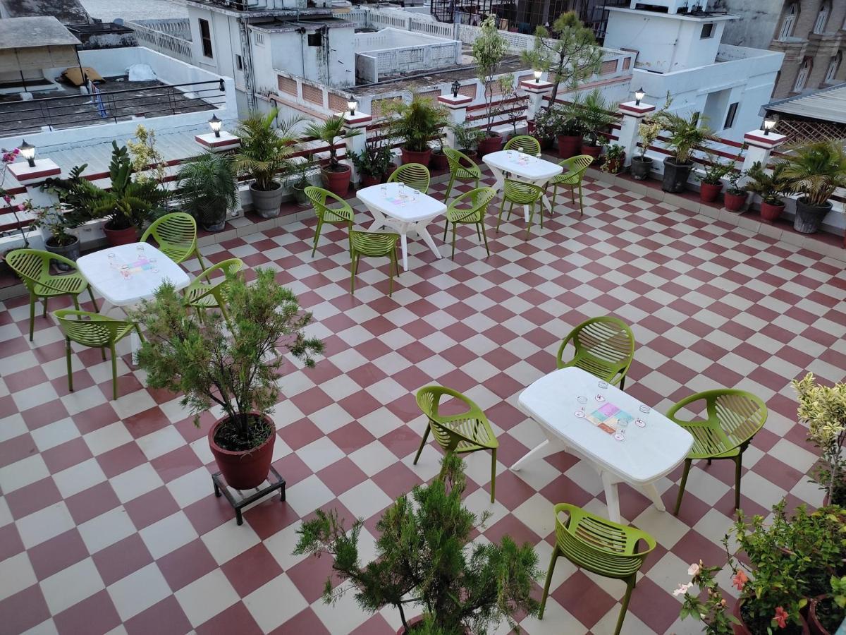 Hotel Krishna Ji หริทวาร ภายนอก รูปภาพ