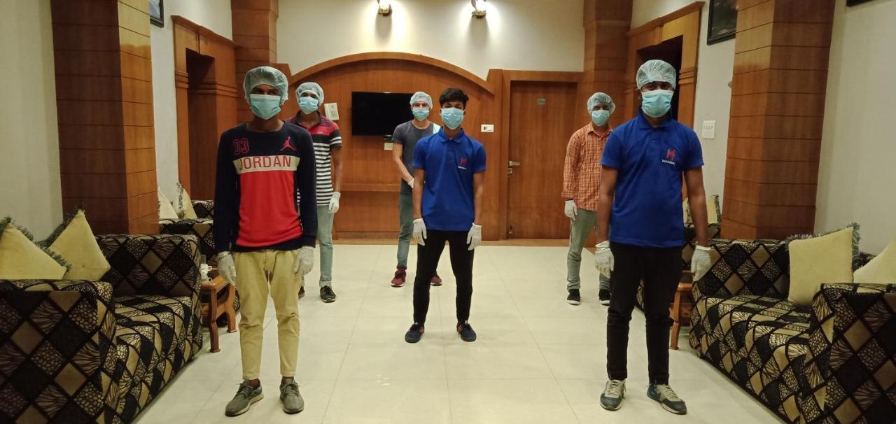 Hotel Krishna Ji หริทวาร ภายนอก รูปภาพ